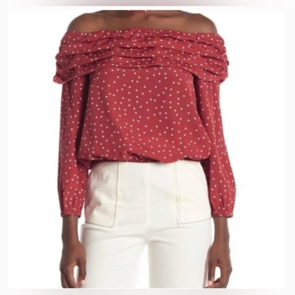 Lovers and friends Off-Shoulder star print red blouse